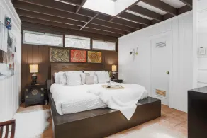 Historisk Zenhus med moderne faciliteter på en privat ejendom - Image 4