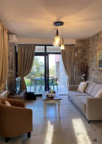 Apartamento vacacional apropiado para familias con terraza y jardín | Vistas al jardín - Image 5