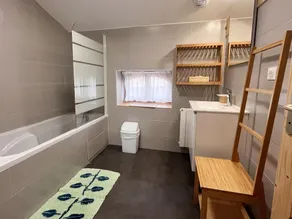 Spacious accommodation with terrace, nature, pets allowed - Image 3