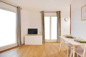 Bright modern studio for 2P - La Defense - Image 4
