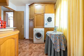 Maison de vacances pour les familles avec piscine et court de tennis - Image 2