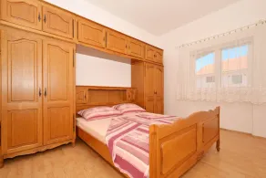 TANJA 1 - 1 bedroom apartment, 200m from the beach in Slatine - Image 4