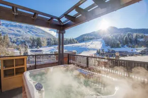 Vasca idromassaggio privata! Ski-in / Ski-out Posizione! Camino + piscina all'aperto - Image 5