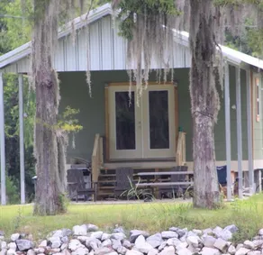 Bayou Belle Inn in Pierre Part, La sits on Belle River water frontage. - Image 4