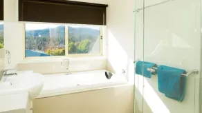 GREENLANDS GUEST HOUSE - Large two story house - Image 3