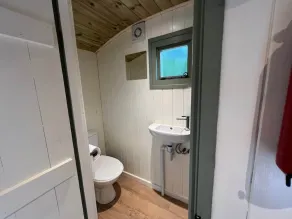 The Red Kite Shepherd's Hut - Image 2