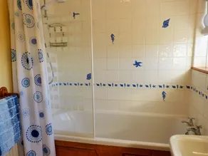 4 Brooks Close - Image 3