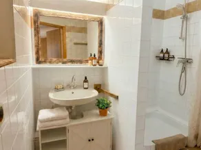 Marmonfosse Group Cottage - Image 3