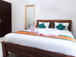 Simplemente Homy Guest House Purbalingga (Alun Alun Kota) - Image 2