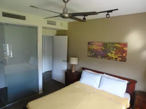 Go native in style at Darwin Waterfront SandCastles Apartment - Image 4
