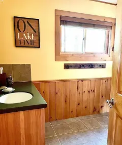 Private Lakefront Stay with Beautiful Sunset Views, Kayaks, & Kid’s Area - Image 5
