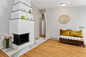 Bright \"Mid-Century Modern\" Ranch - Image 2