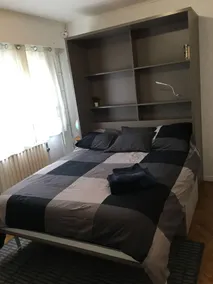 Cosy studio, close to the beach, real bed and parking - Image 5
