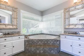 Stunning Home with Brand-New Guesthouse and Oceanview Terrace with Private Swimming Pool & Hot Tub - Image 3