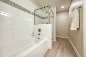 VCR4-304 Deluxe New Apartment - Convention Center - Image 4