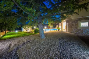 Villa Cedar with large swimming pool and summer kitchen - Image 4