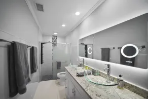 Private spa, Jacuzzi, Heated pool... ultimate relaxation - Image 4