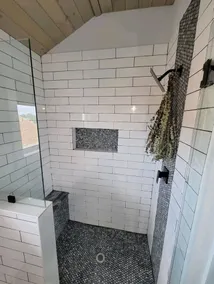 HOT TUB & Bicycles - Walking distance to the BEACH, bay, restaurants, & shopping - Image 3