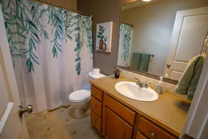 Haven House: walking paths, hot tub - Image 5