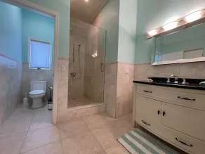 Luxury Ocean View Villa, Stunning Views, 5 minutes to Beaches - Image 3