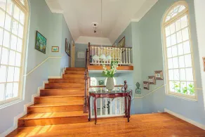 Private villa w/ Gym 5 mins away from town. - Image 2