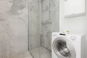 Bright Apartment with Balcony | 15 min to Metro - Image 2