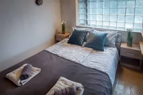 Apartment for two in a renovated stone villa with a swimming pool - Image 5