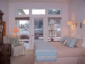 Waterfront Flathead Lake Open Concept Home--2 Lg Master BR--2 Patios--Boat Dock - Image 5
