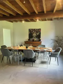 Magnificent Renovated Farmhouse - 10 Min A7 - - Image 3