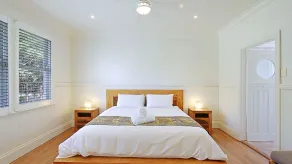 The Byron Pavilion - Nestled in the heart of Byron, park the car and walk everywhere. - Image 4