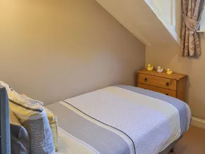 Cosy end of terrace accommodation situated right on the heritage coastline. - Image 3