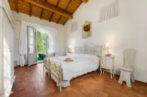 Cozy Cottage with Pool in Tuscany - Image 5