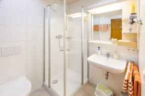 II, Ferienwohnung \"Rauschberg\" (54qm), Balkon, Kochnische, 2 Schlafzimmer und 1 Wohnzimmer, max 4 Personen - Image 2