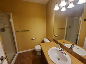 Waterfront Condo unit D201 with BOAT SLIP,  Pool, Hot Tub, underground Parking - Image 3