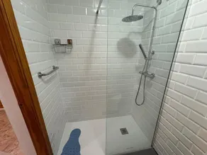 Luksus afsendt spansk villa rummelig med privat pool i Vinuela-søen - Image 4