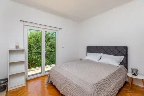 Apartamento-estudio con balcón y vista al mar Lokva Rogoznica, Omis (AS-18638-c) - Image 3