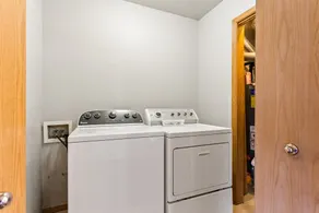 Charmantes Apartment mit Whirlpool in der Nähe von allem! (8635) - Image 2