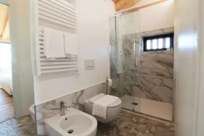Belvilla by OYO Splendid Chalet With Bubble Bath - Image 3