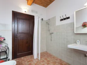 Cottage in Marche near Ski Slopes - Image 3