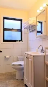 1 #23 - 4 Bedroom Condo - McCormick Place, Wintrust Arena, Chinatown - Image 3