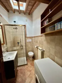 Beautiful 3 bedroom restored farmhouse near San Gimignano - Image 4