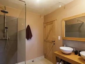 Beautifully Located Country House With Heated Pool - Image 2