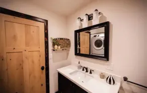 Beautiful, 1 Bedroom in the Hills of Fairbanks - Image 3