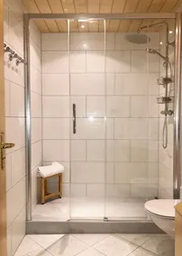 Luxuriöses 2. 5-Zimmer-Hotel-Apartment: KOSTENLOSE NUTZUNG VON FREIZEIT-ANLAGEN - Image 2