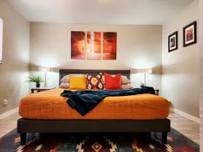 Atrium Zen House @ Lake Powell+ Lots of Boat Parking + Pet Friendly + Sleeps 10 - Image 2