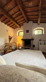 House with private pool for exclusive use among forests and hills, 8 km from Spoleto - Image 4