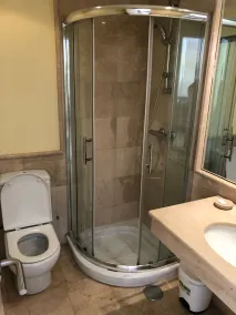 Appartement climatisé avec vue imprenable sur la mer et grande terrasse au rez-de-chaussée - Image 3