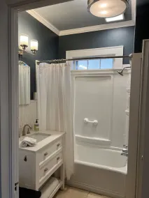 Private Downtown Sunny Retreat w/ Spacious Balcony - Image 3