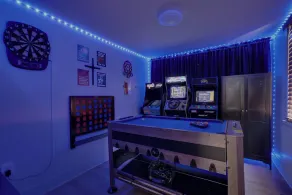 Pocono Family Farmhouse w/king bed and game room! - Image 4