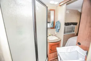 (RV2) Paradise in Sargent. Saltwater canal, minutes to ICW and beach. - Image 2